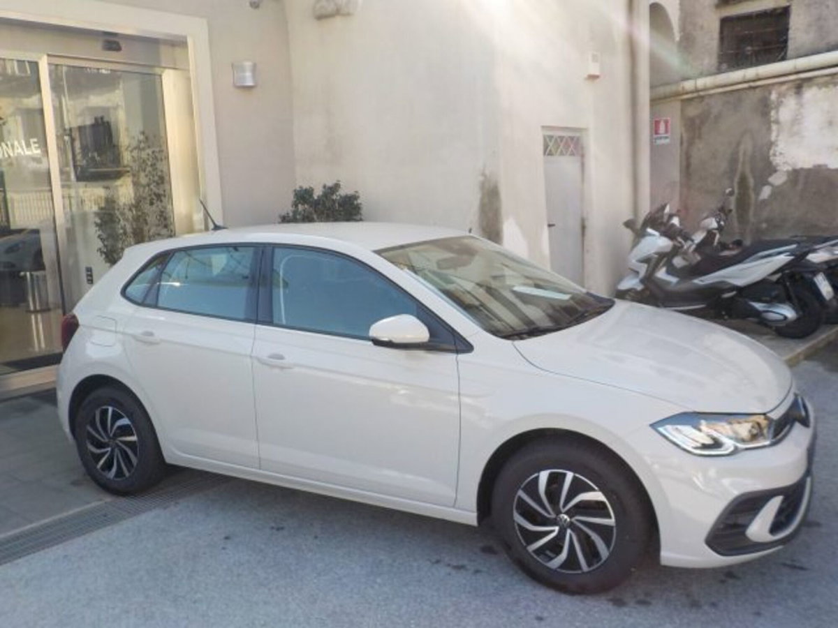 Volkswagen Polo 1.0 tsi Edition 95cv (10)