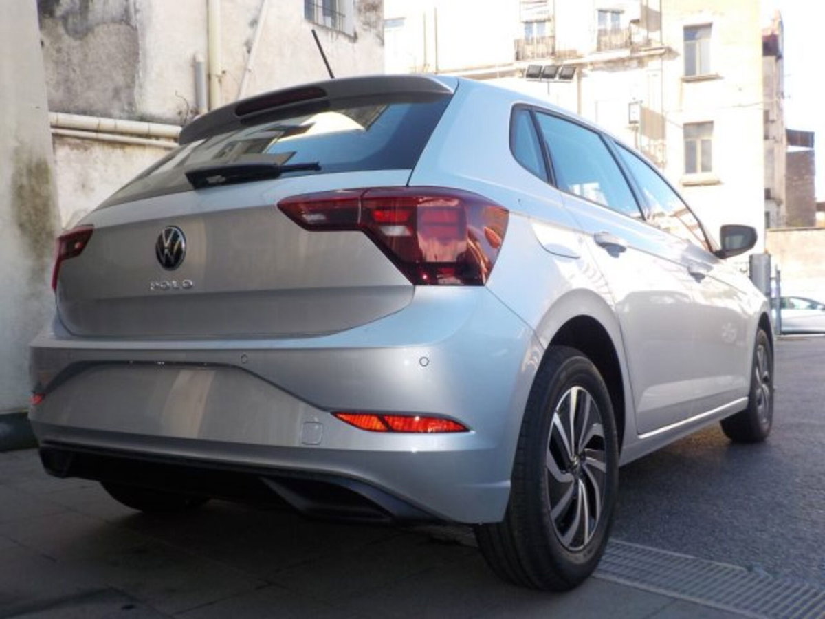 Volkswagen Polo 1.0 tsi Edition 95cv (14)