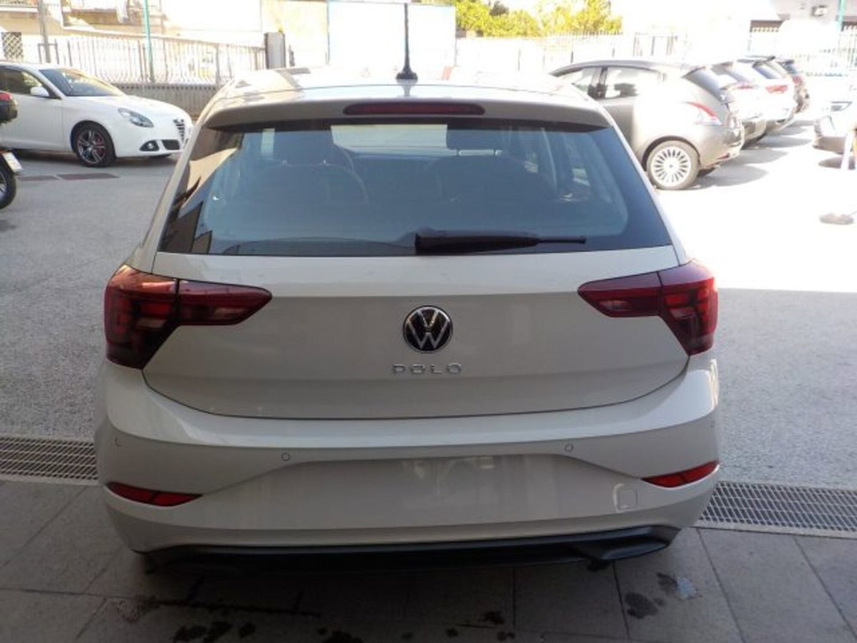 Volkswagen Polo 1.0 tsi Edition 95cv (15)