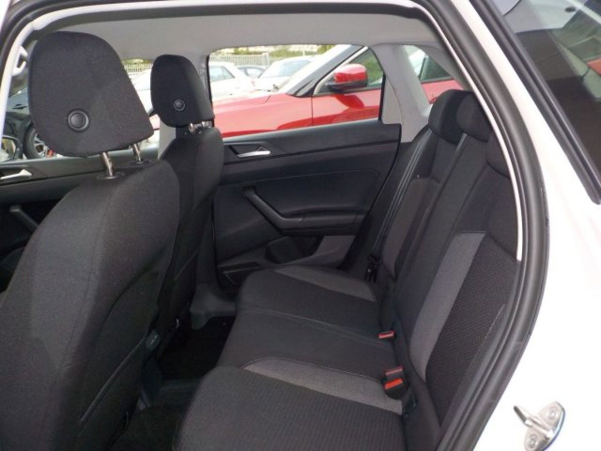 Volkswagen Polo 1.0 tsi Edition 95cv (7)