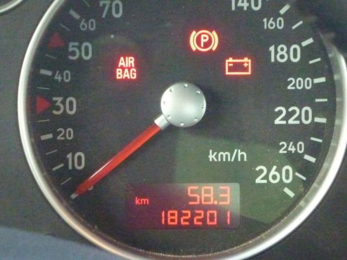 Audi TT Coupé 1.8 T 20V 225 CV cat quattro (12)