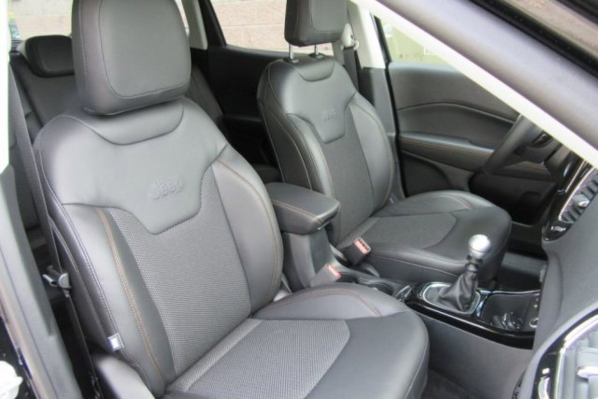 Jeep Compass 2.0 Multijet II 4WD Limited (11)