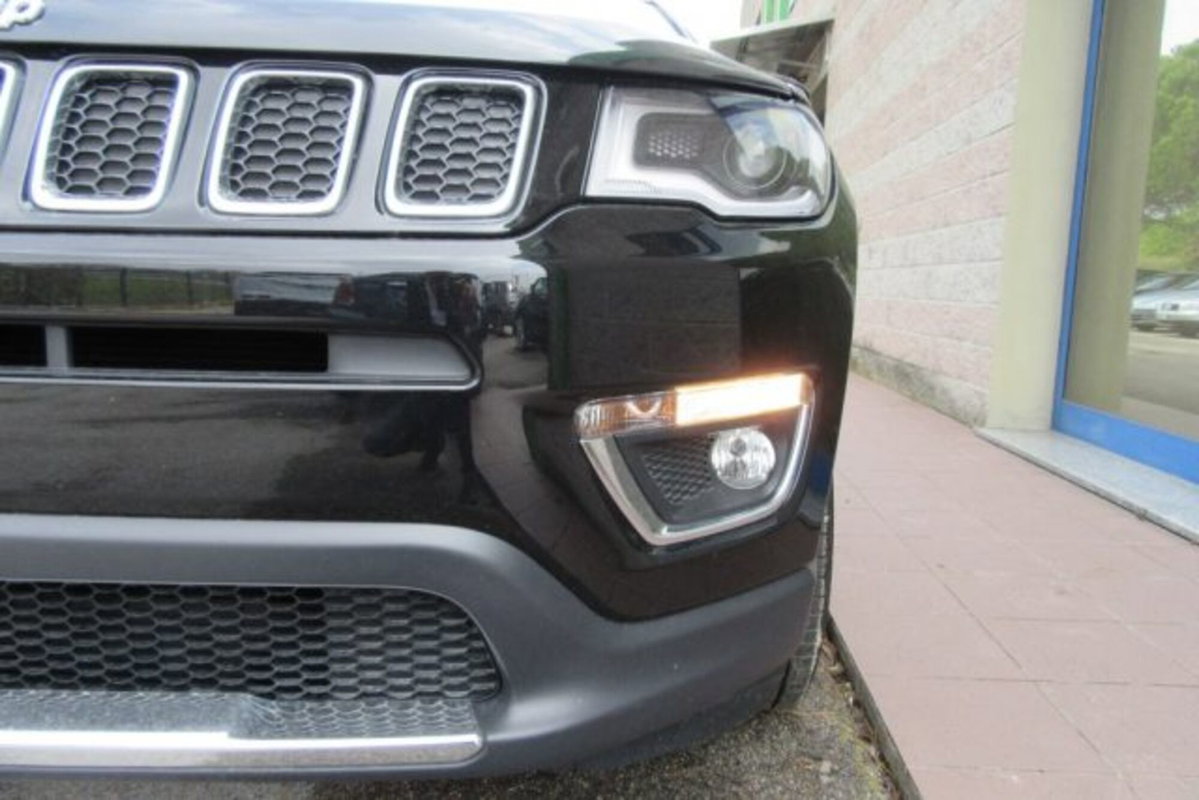 Jeep Compass 2.0 Multijet II 4WD Limited (17)