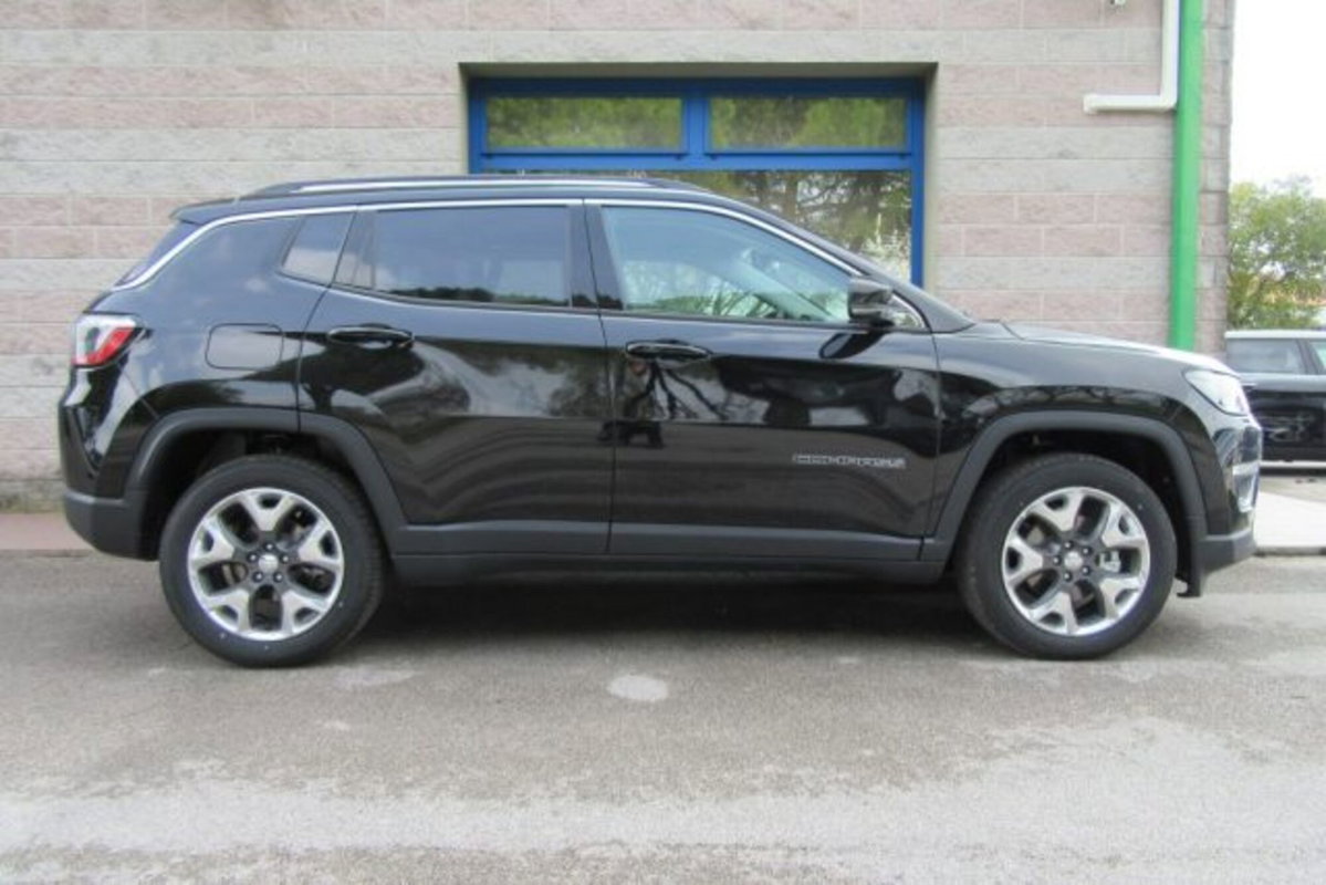 Jeep Compass 2.0 Multijet II 4WD Limited (3)