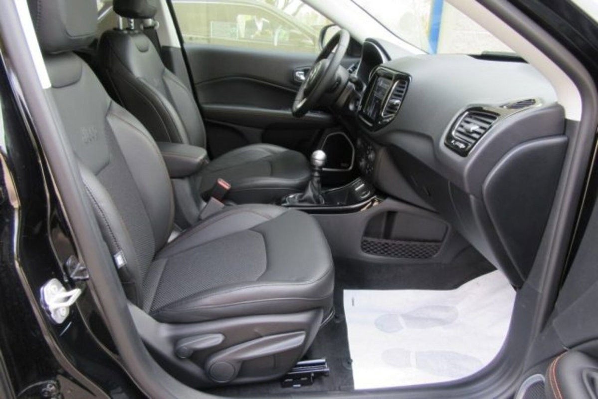 Jeep Compass 2.0 Multijet II 4WD Limited (7)