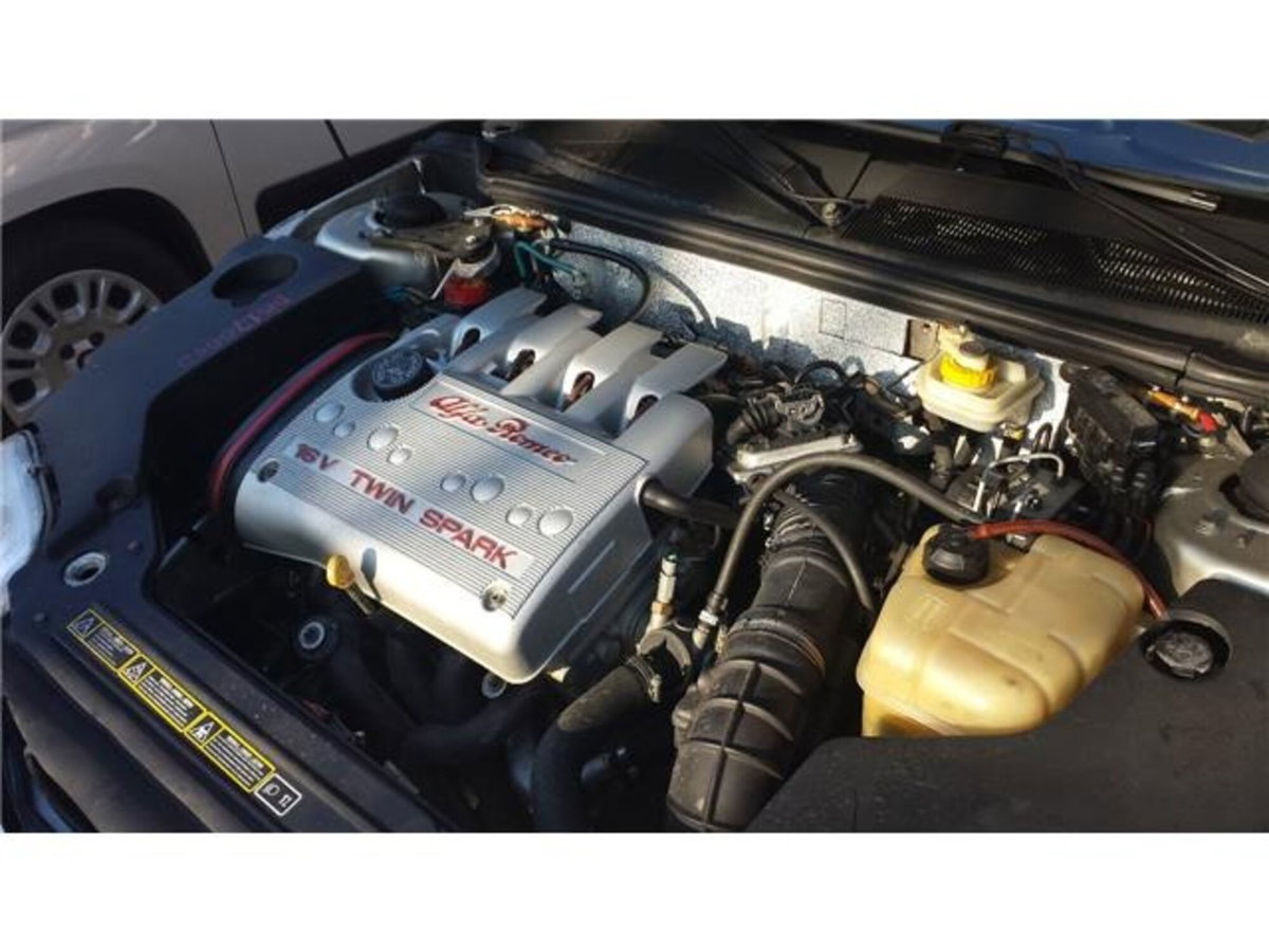 Alfa Romeo Gtv 1.8i 16V Twin Spark cat (4)