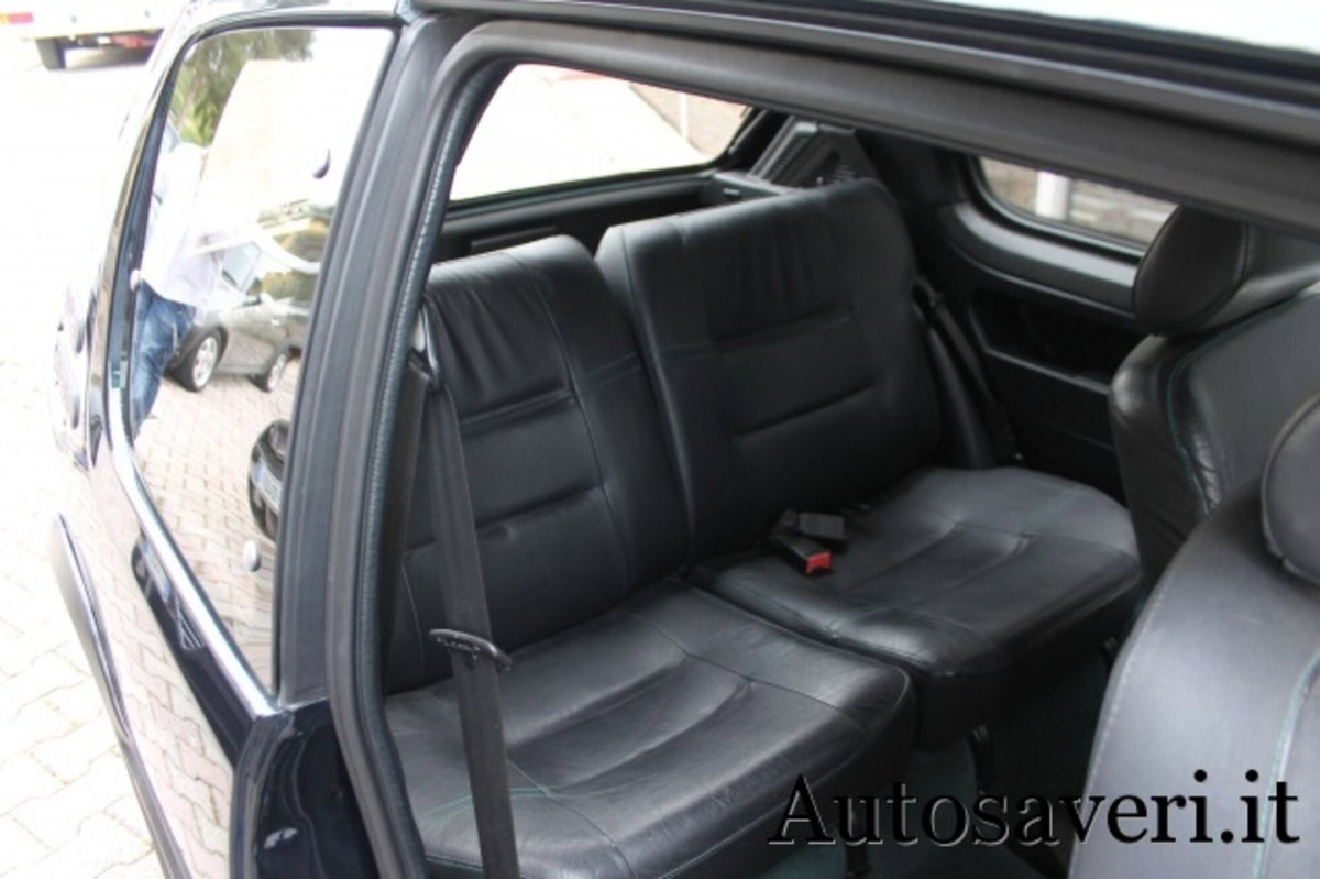 Peugeot 205 3 porte GTI (16)