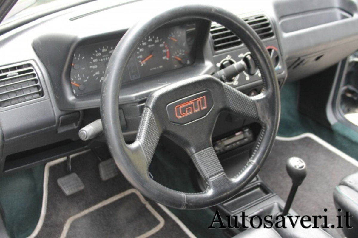 Peugeot 205 3 porte GTI (18)