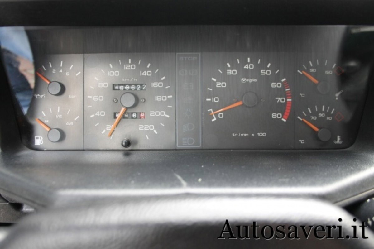 Peugeot 205 3 porte GTI (19)