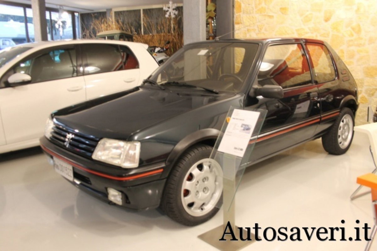 Peugeot 205 3 porte GTI (2)