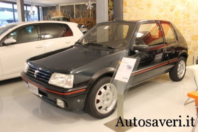 Peugeot 205 3 porte GTI (2)