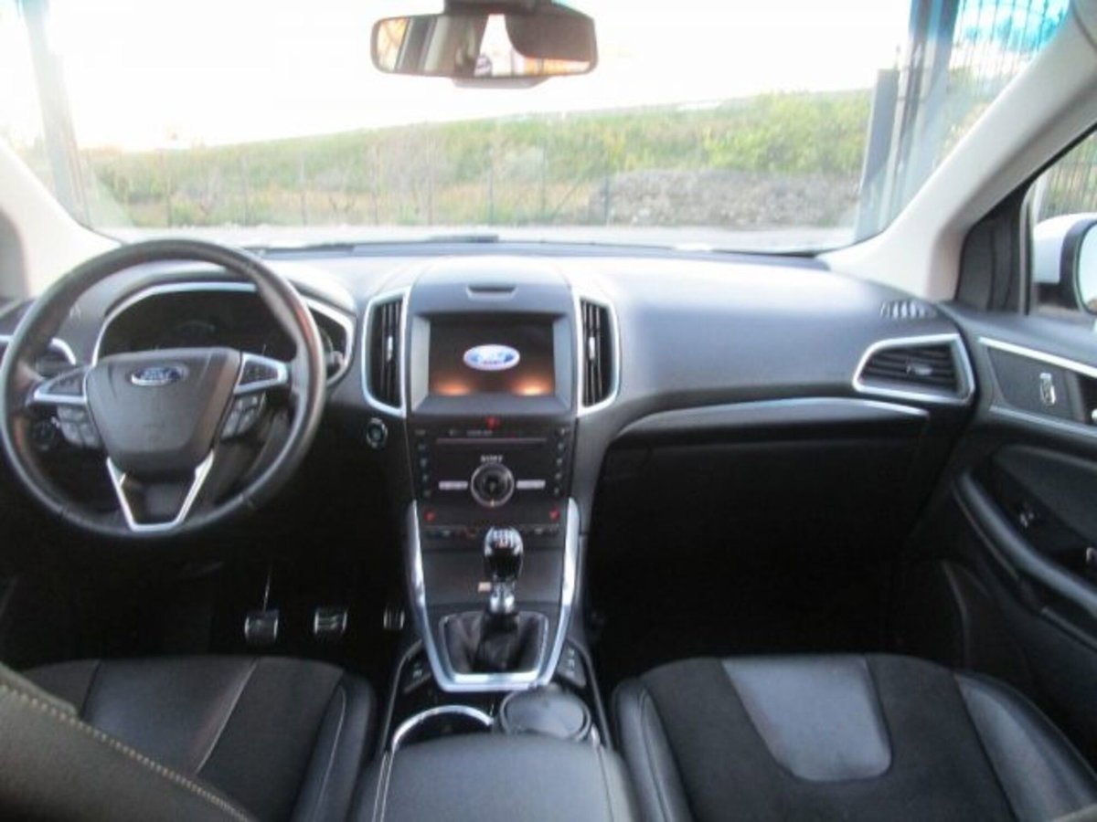 Ford Edge 2.0 TDCI 180 CV AWD Start&Stop ST Line (3)