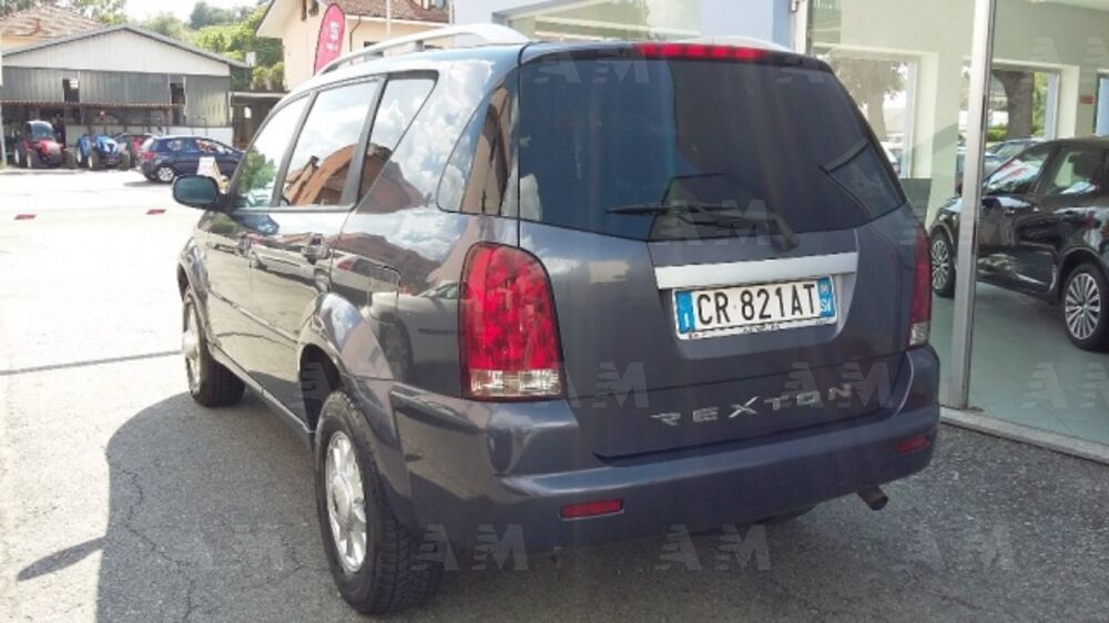 Ssangyong Rexton 2.7 XDi cat Plus (3)
