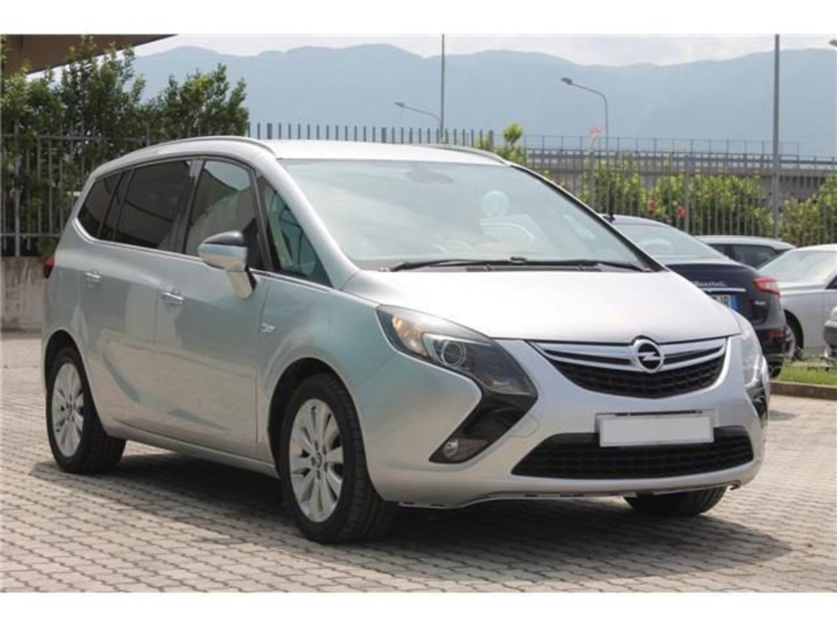 Opel Zafira Tourer 2.0 CDTi 165CV aut. Cosmo (2)