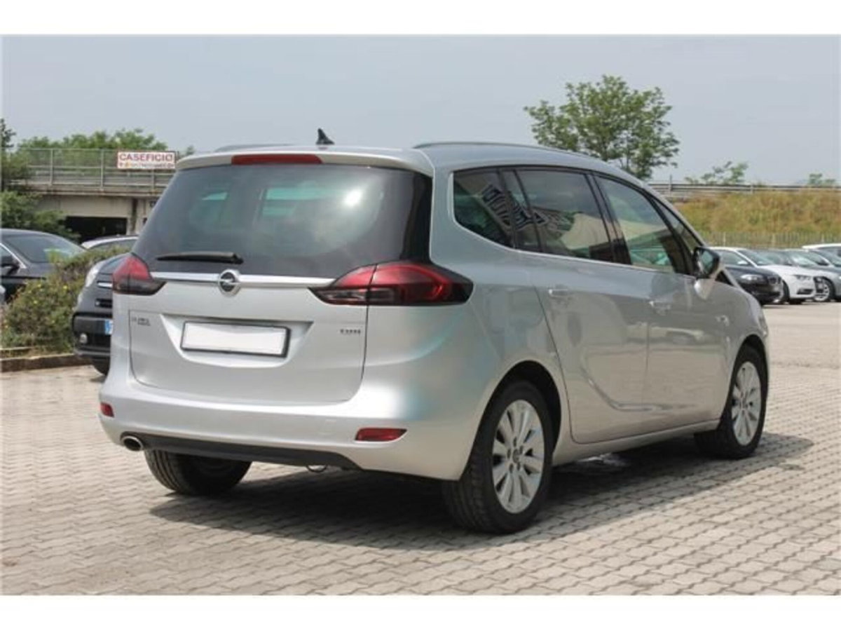 Opel Zafira Tourer 2.0 CDTi 165CV aut. Cosmo (4)