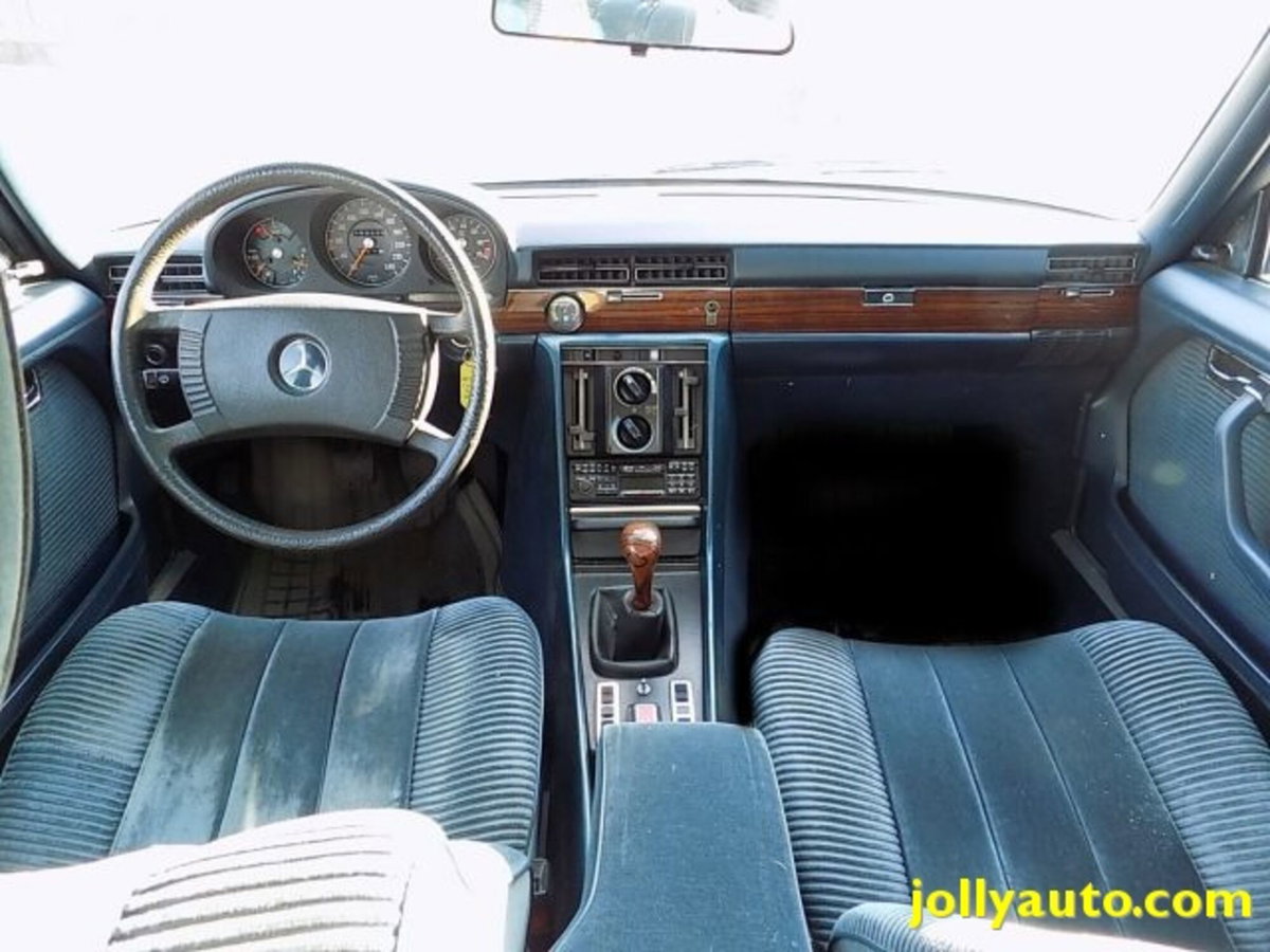 Mercedes-Benz 280 280 (11)