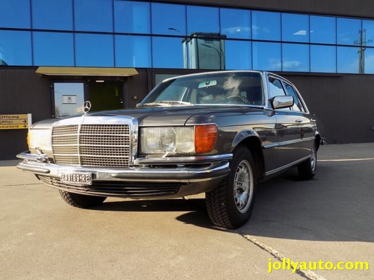Mercedes-Benz 280 280 (9)