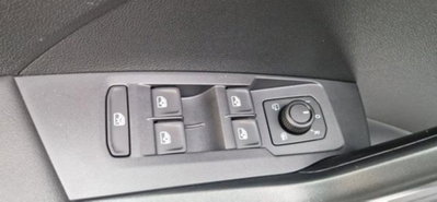 Volkswagen T-Cross 1.0 tsi Edition 95cv (12)