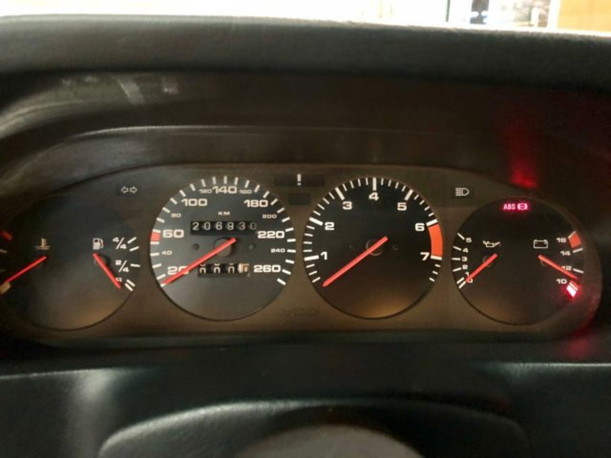 Porsche 928 S (13)