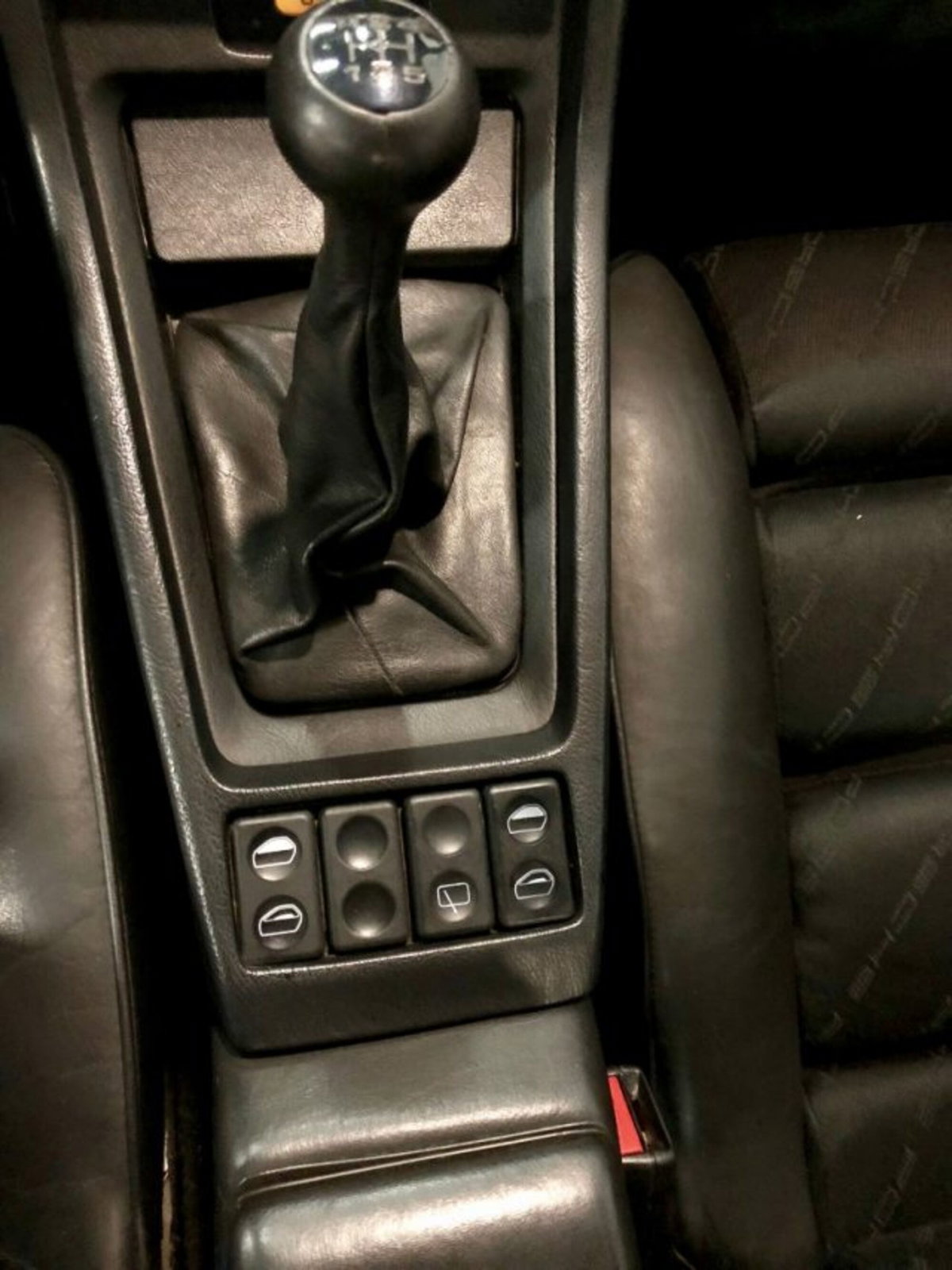 Porsche 928 S (15)