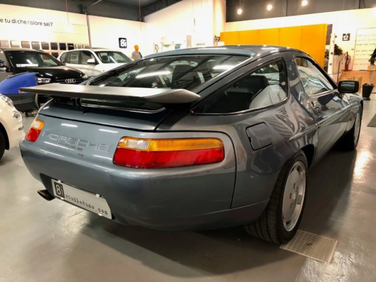 Porsche 928 S (5)
