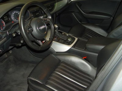 Audi A6 Avant 3.0 TDI 313CV quattro tiptronic Advanced (3)