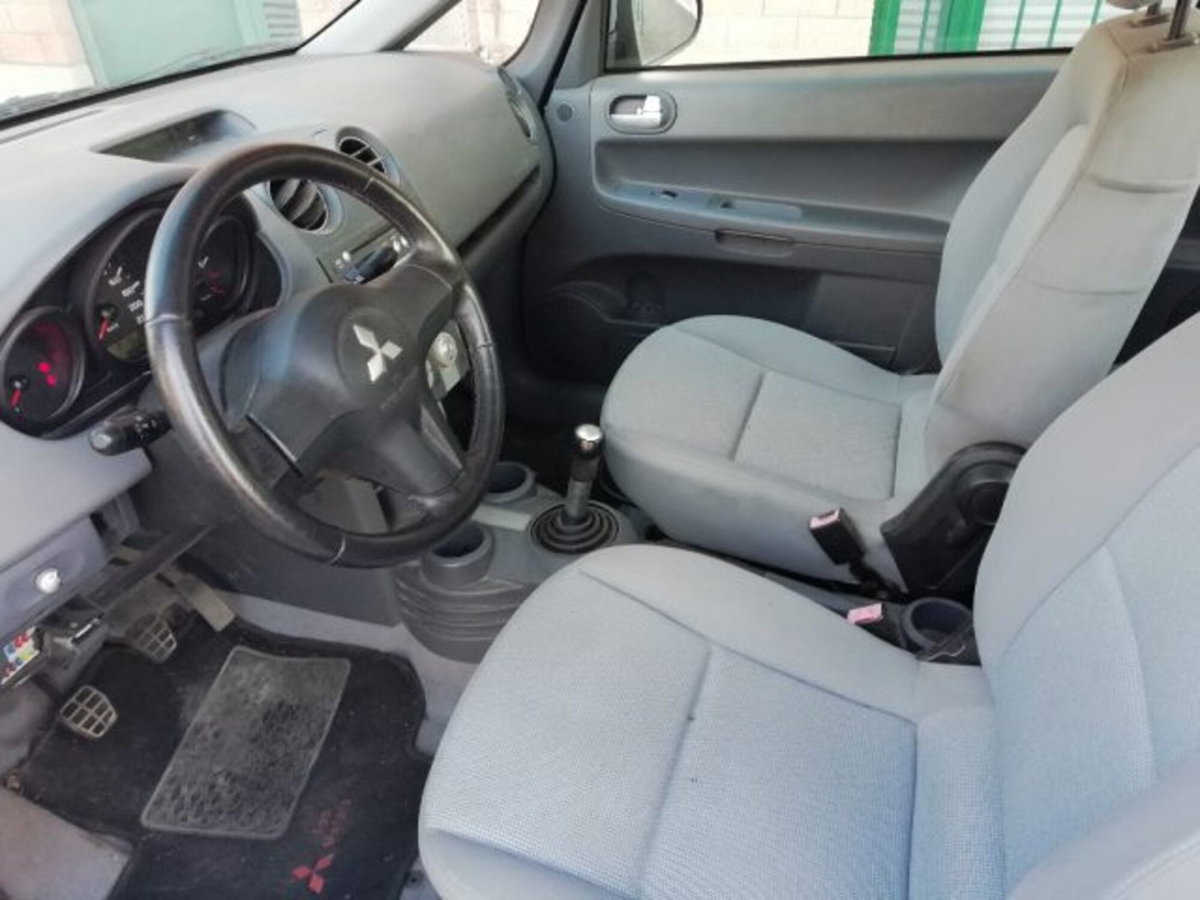 Mitsubishi Colt 1.5 16V CZC (4)
