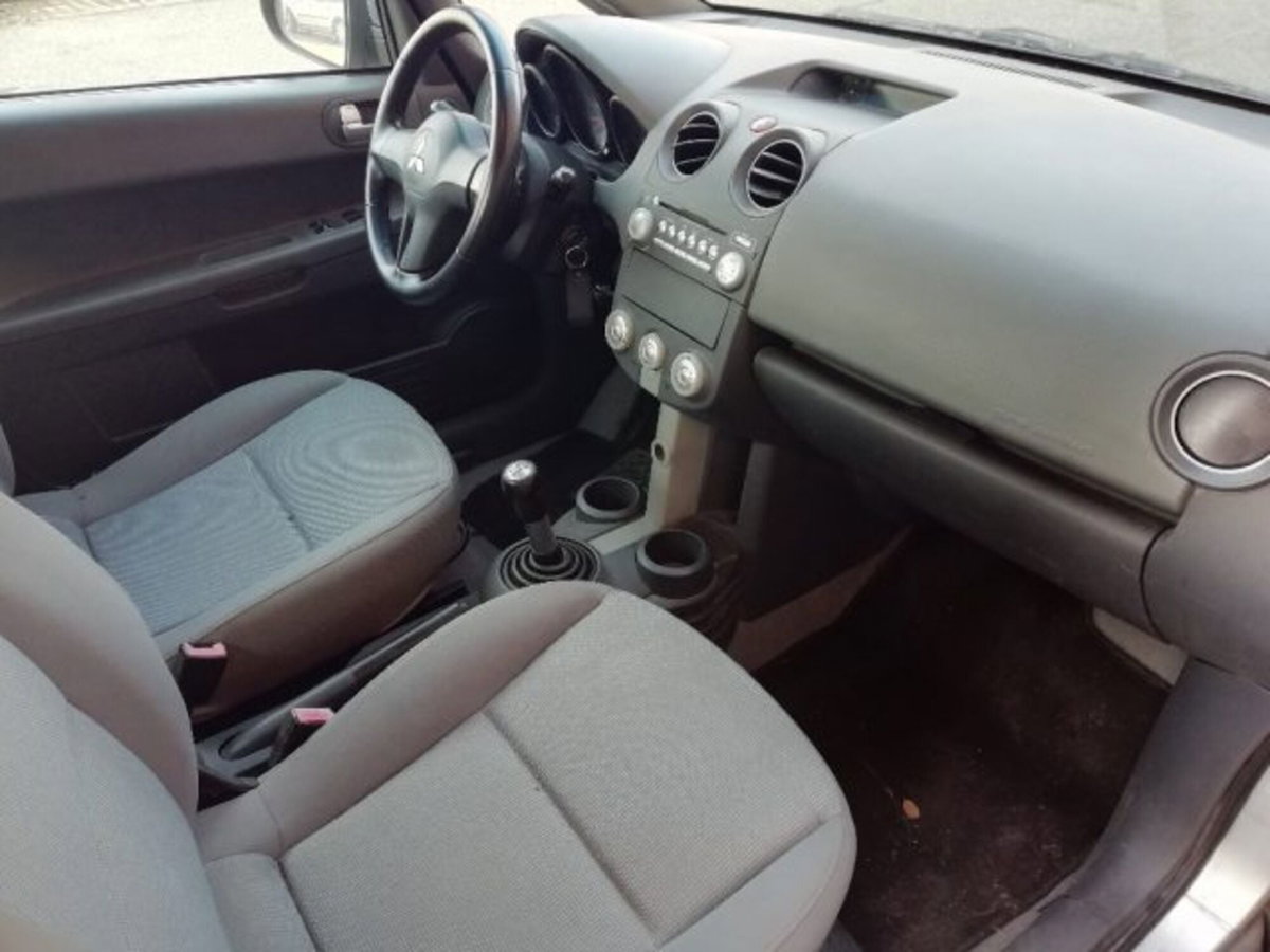 Mitsubishi Colt 1.5 16V CZC (5)