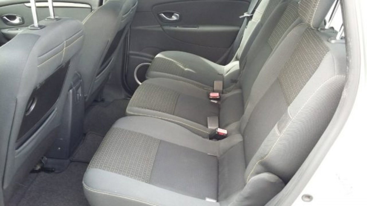 Renault Scénic X-Mod 1.5 dCi 110CV Dynamique (10)