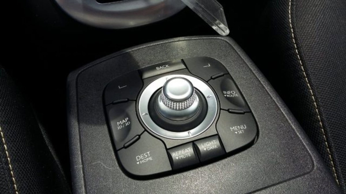 Renault Scénic X-Mod 1.5 dCi 110CV Dynamique (7)