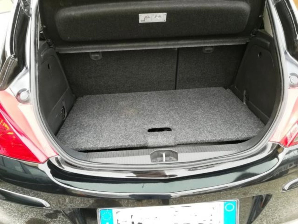 Opel Corsa 1.2 85CV 3 porte GPL-TECH Ecotec (6)
