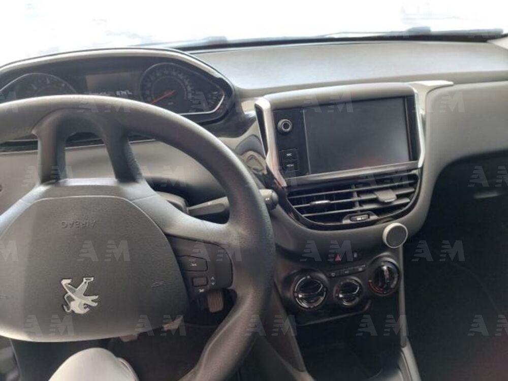 Peugeot 208 HDi 68 CV 5 porte Allure (7)