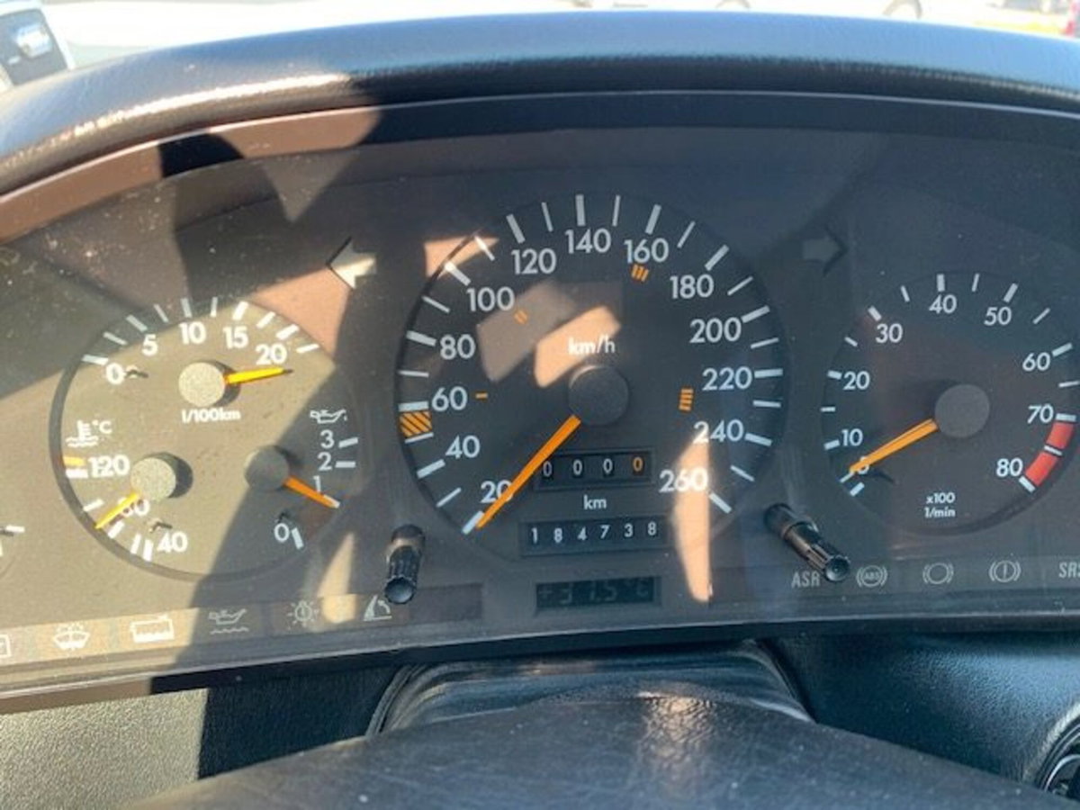 Mercedes-Benz 300 Cabrio 300 SL-24 cat (6)