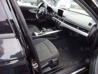 Audi A4 Avant 2.0 TDI 150 CV ultra (13)