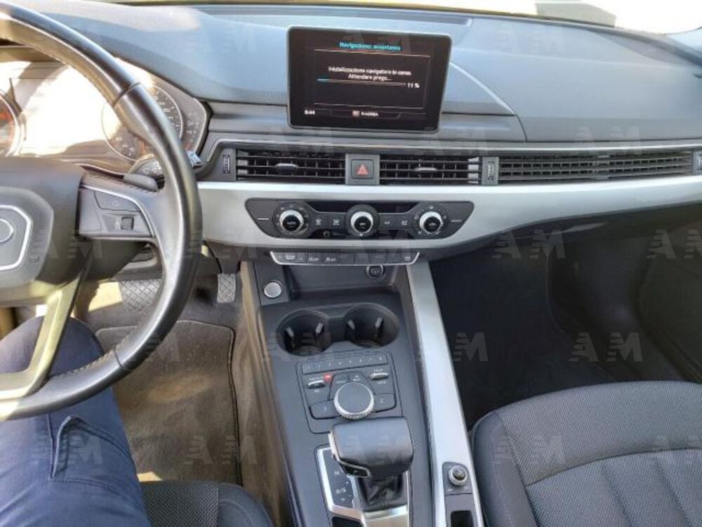 Audi A4 Avant 2.0 TDI 150 CV ultra (6)