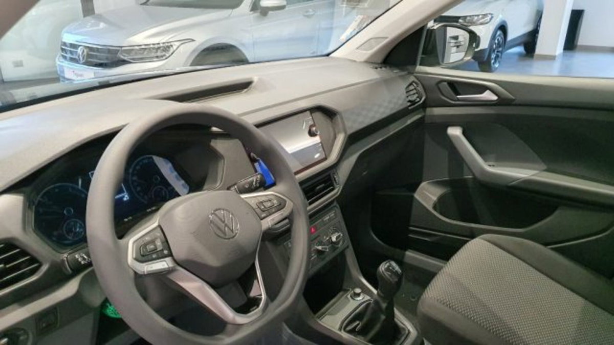 Volkswagen T-Cross 1.0 TSI Urban BMT (10)
