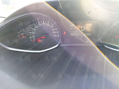 Peugeot 308 SW BlueHDi 100 S&S Access (8)