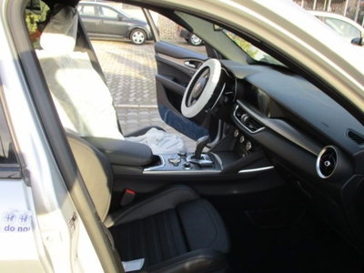Alfa Romeo Stelvio Stelvio 2.2 Turbodiesel 190 CV AT8 Q4 Executive (6)