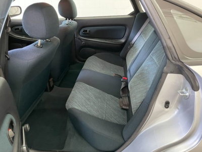 Mazda 323 Lantis 1.5i 16V cat 5 porte GLX (20)