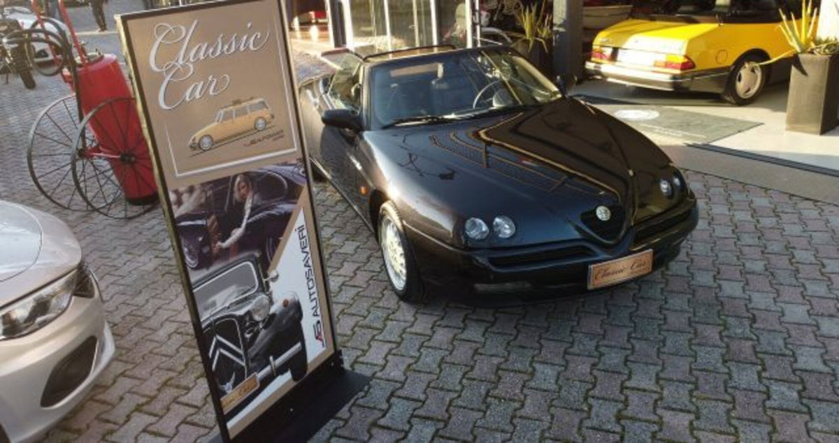 Alfa Romeo Spider 2.0i 16V Twin Spark cat