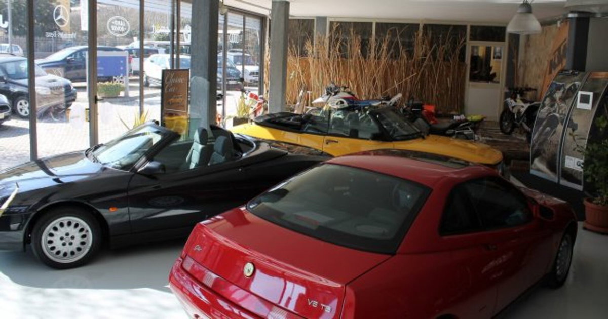 Alfa Romeo Spider 2.0i 16V Twin Spark cat (16)