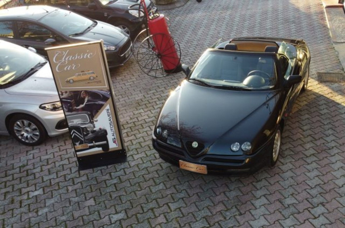 Alfa Romeo Spider 2.0i 16V Twin Spark cat (3)