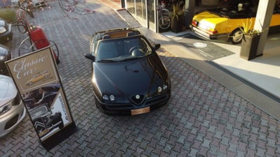 Alfa Romeo Spider 2.0i 16V Twin Spark cat (6)