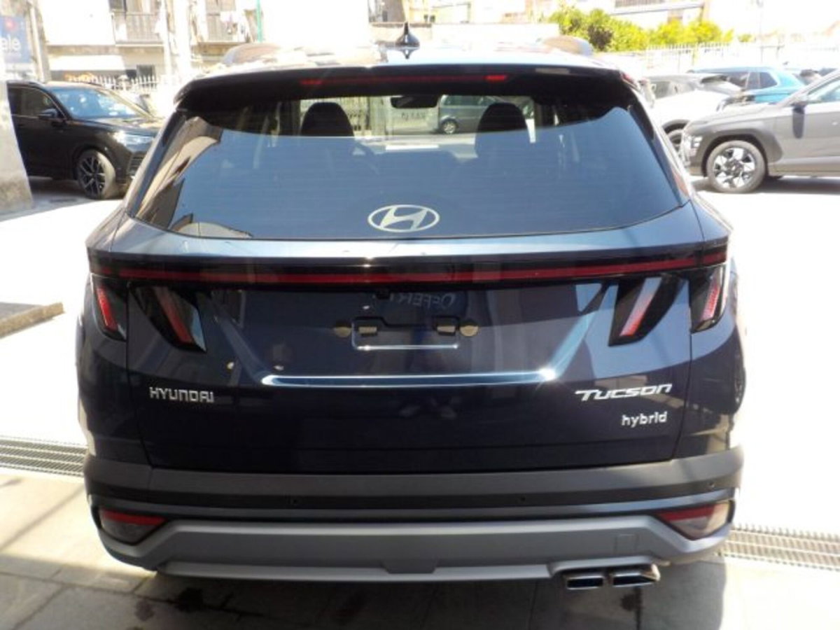 Hyundai Tucson 1.6 hev Xtech 2wd 239cv auto (15)
