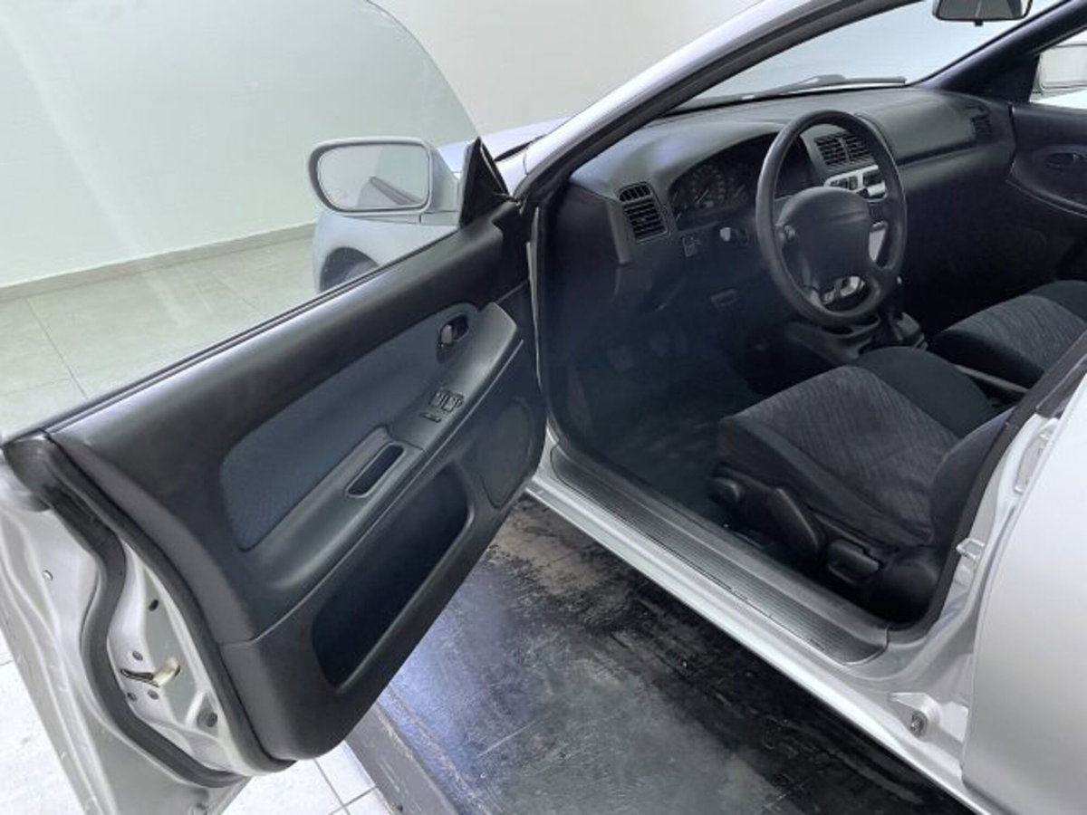 Mazda 323 Lantis 1.5i 16V cat 5 porte GLX (12)