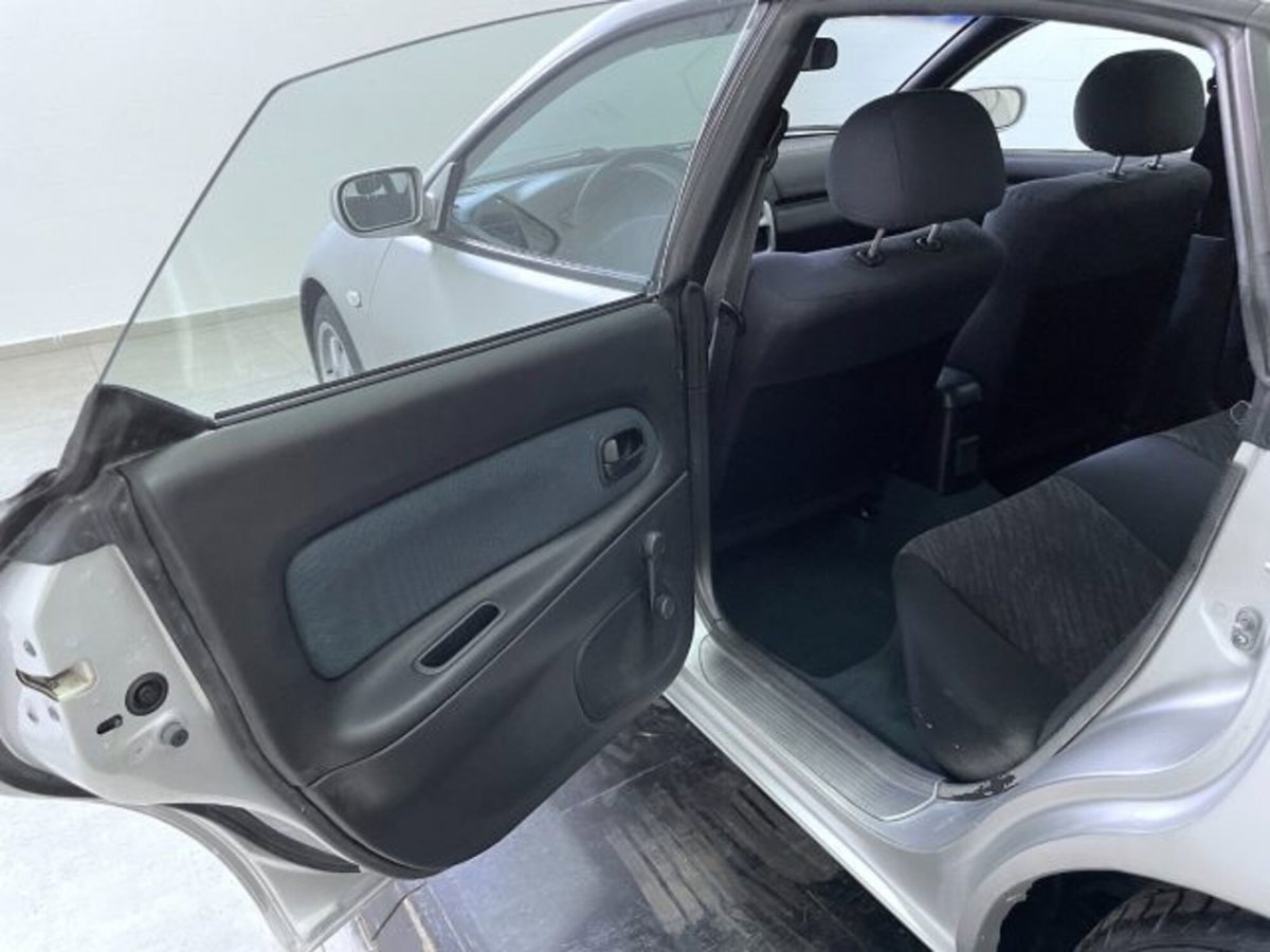 Mazda 323 Lantis 1.5i 16V cat 5 porte GLX (15)