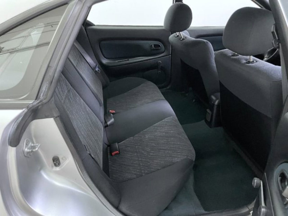 Mazda 323 Lantis 1.5i 16V cat 5 porte GLX (19)