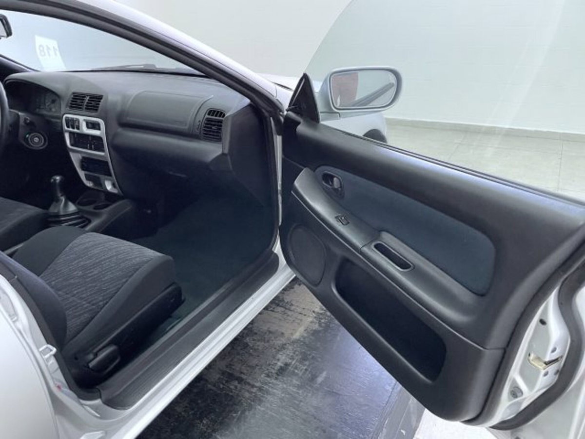 Mazda 323 Lantis 1.5i 16V cat 5 porte GLX (20)
