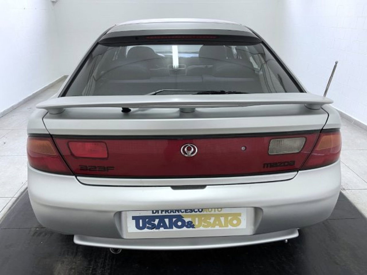 Mazda 323 Lantis 1.5i 16V cat 5 porte GLX (3)