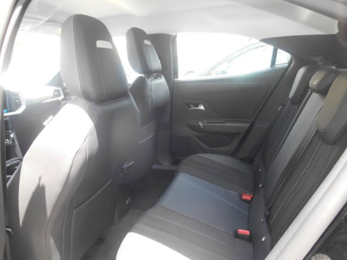Opel Mokka 1.2 Edition s&s 136cv (8)
